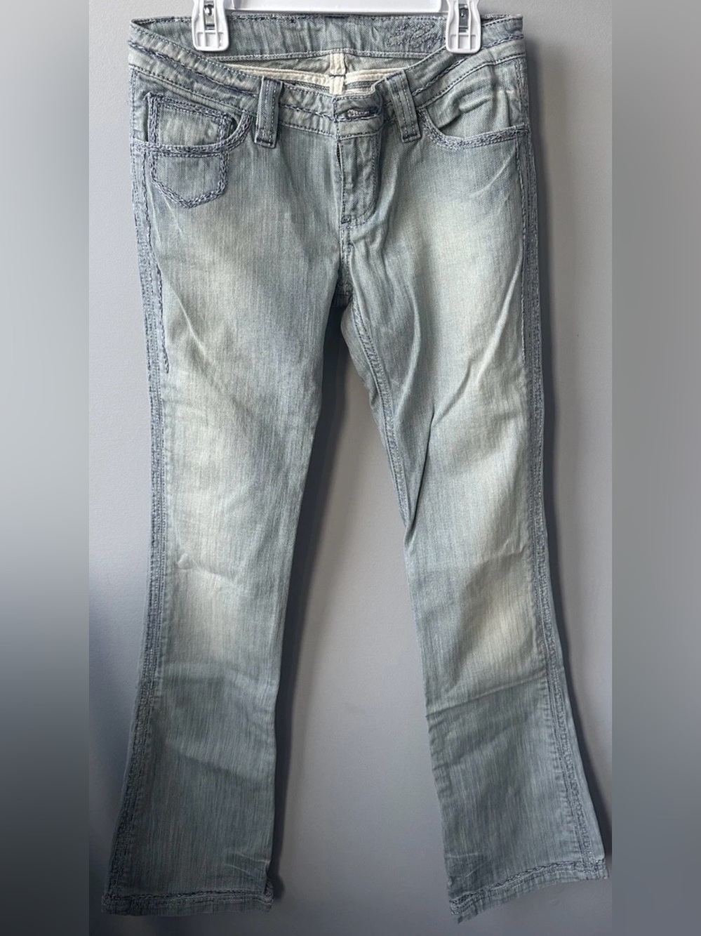 PELVIS Light Wash Bootcut Jeans in Faded Blue